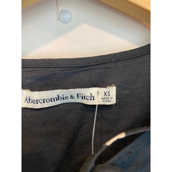 Abercrombie & Fitch Tie Front Top Black White Size XS Polka Dot Short Sleeve - Picture 4 of 8